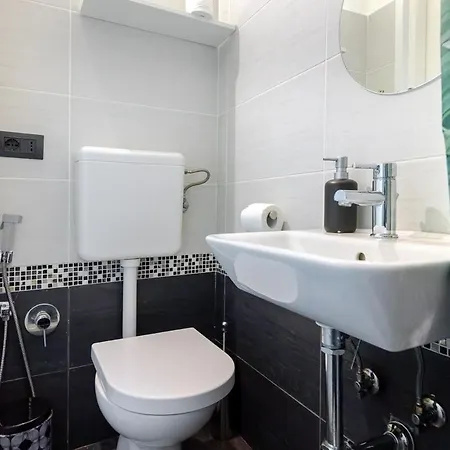 Apartment Cernaia Turin